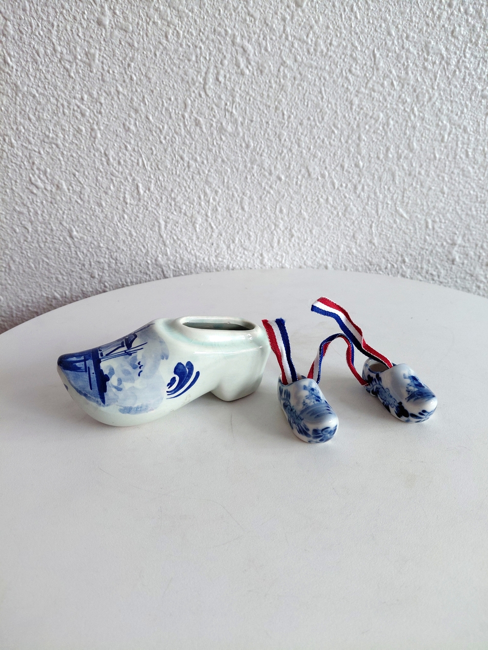 Delft Blue Mini Shoes Dutch Clogs Hand Painted  Set Of 3 Vintage Souvenir Decor